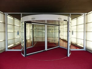 door-113355_1280